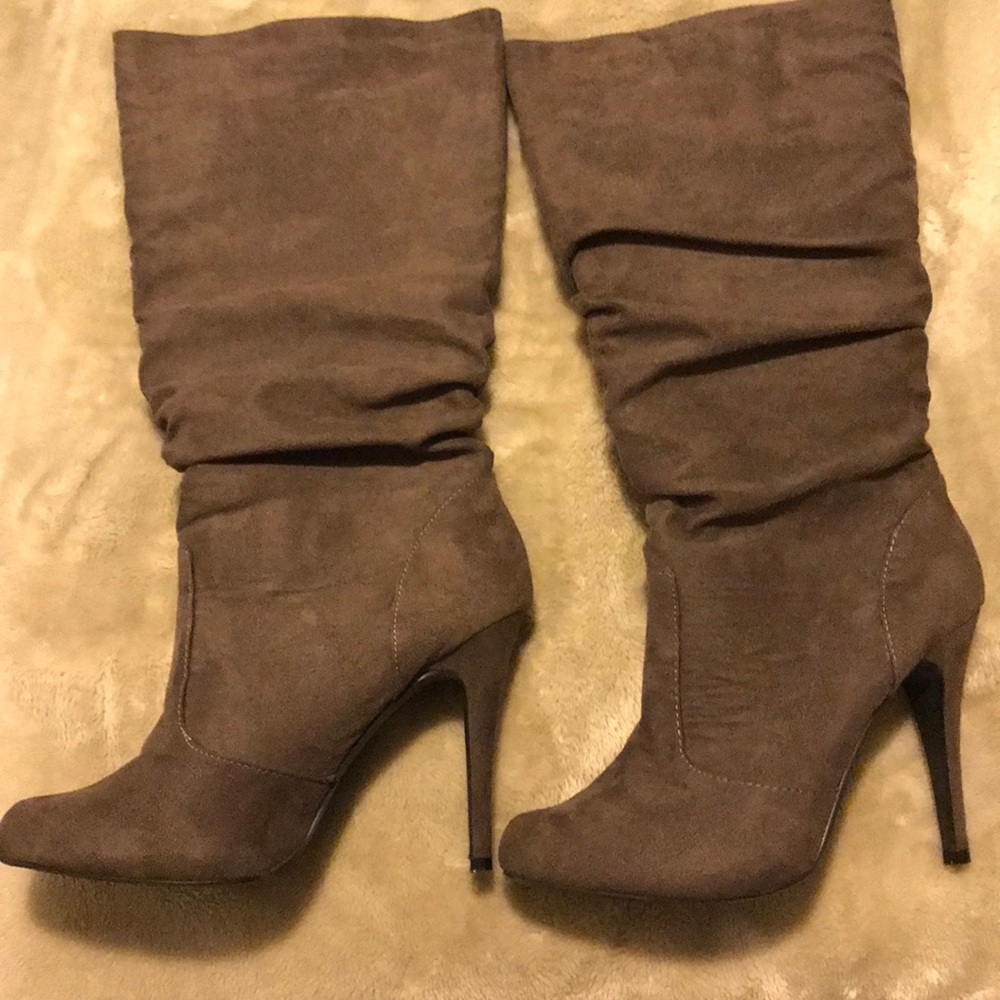 CL by Chinese Laundry Brown suede slouch boots